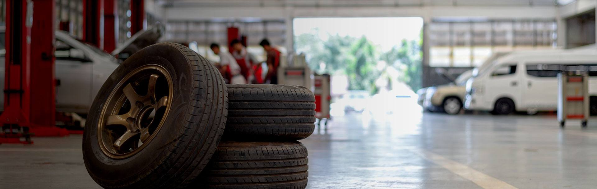 B&R Auto Repair & Tire - Slideshow Image 1